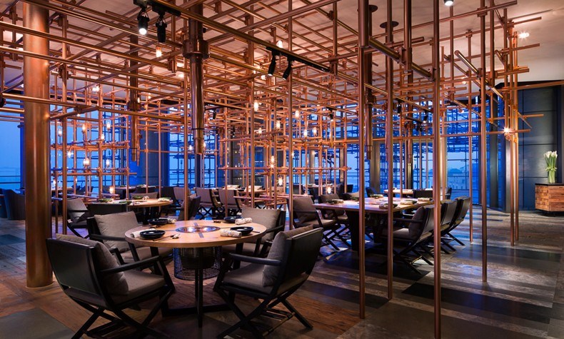 4,香汇bbq主题餐厅:在大连君悦酒店四层,270°落地窗全景还可以星海湾